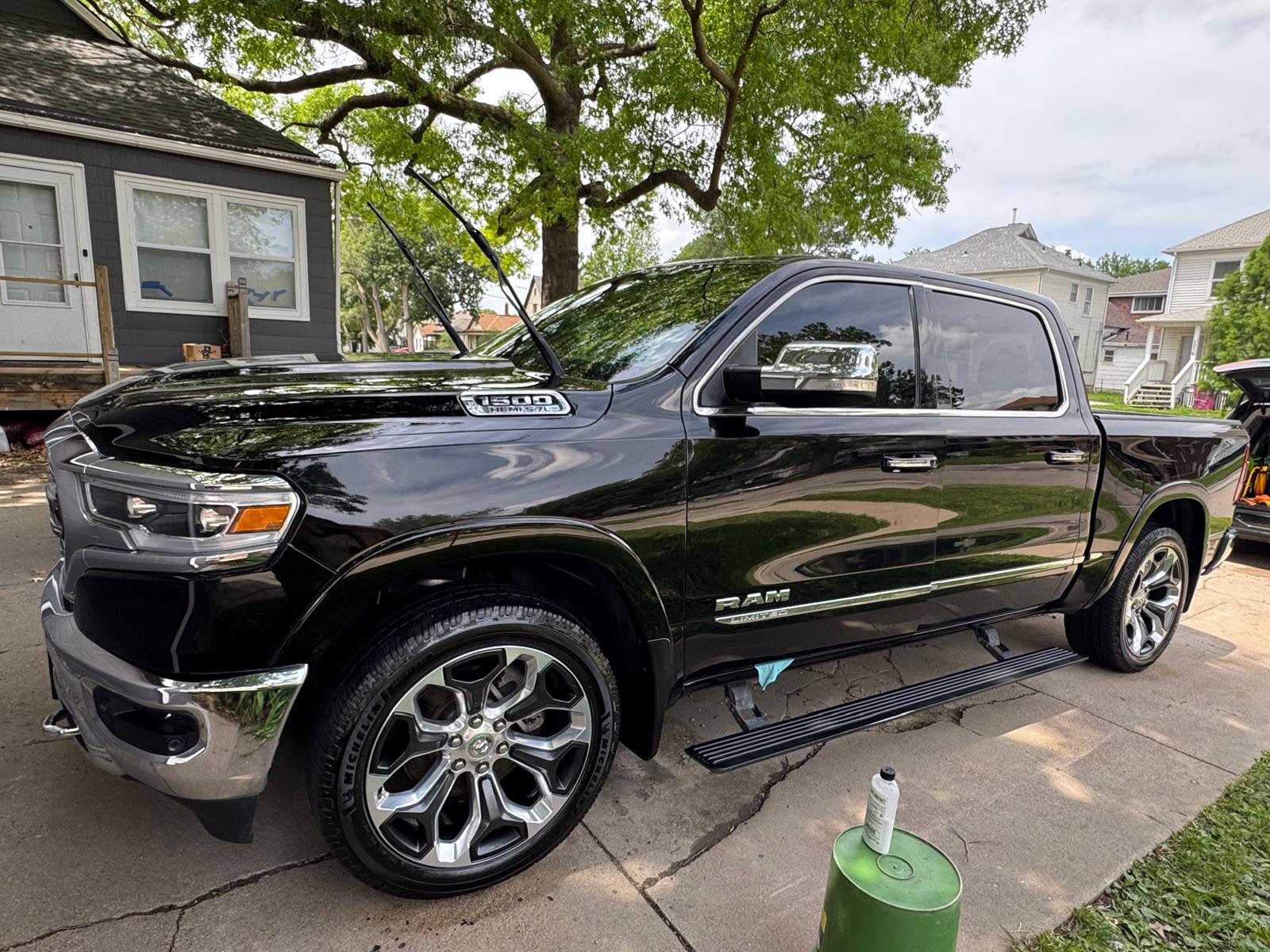 Exterior shine sample